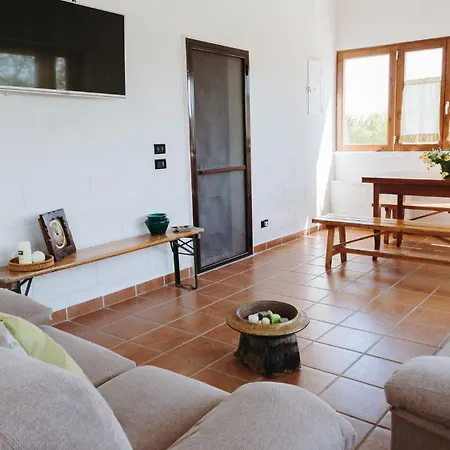Belvedere House Country * Mottola